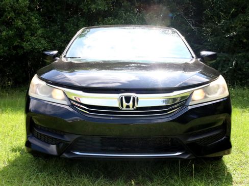 Used 2016 Honda Accord LX image 5