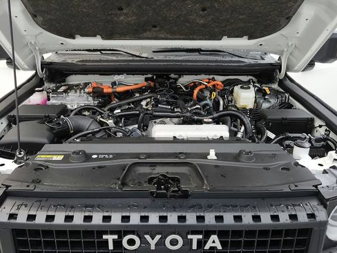 Used 2025 Toyota Land Cruiser 1958 AWD/4WD image 23