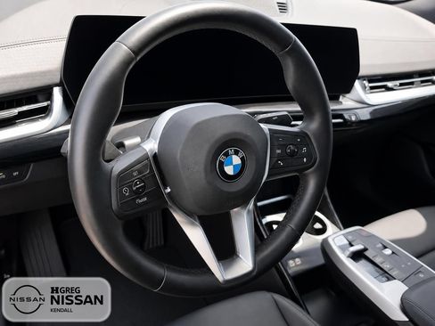 Used 2026 BMW X2 xDrive28i AWD/4WD image 8