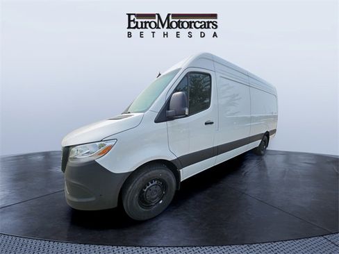 New 2025 Mercedes-Benz Sprinter 2500 image 1