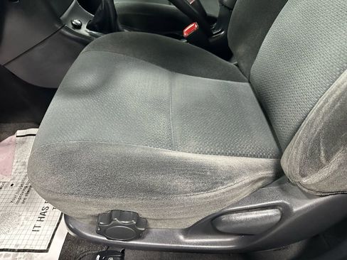 Used 2004 Toyota Corolla CE image 13