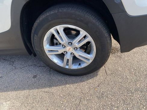 Used 2021 GMC Terrain SLE w/ Driver Convenience Package image 11