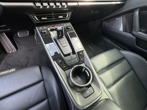 Certified 2022 Porsche 911 Turbo AWD/4WD image 37