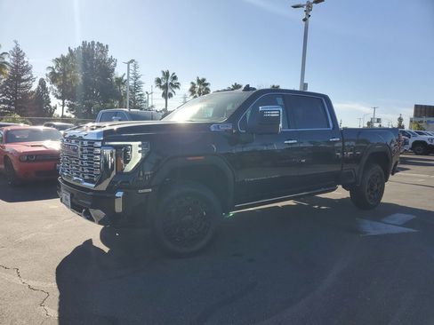 New 2026 GMC Sierra 2500 Denali w/ Denali Reserve Package image 2