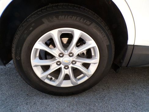 Used 2021 Chevrolet Equinox LT FWD image 21