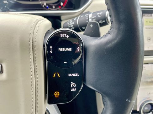 Used 2021 Land Rover Range Rover Westminster Edition image 22