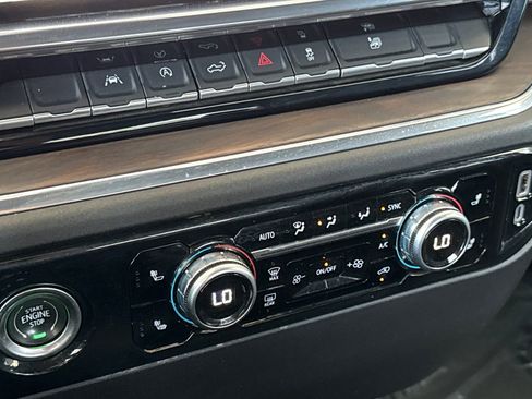 Used 2024 GMC Sierra 1500 SLT image 29