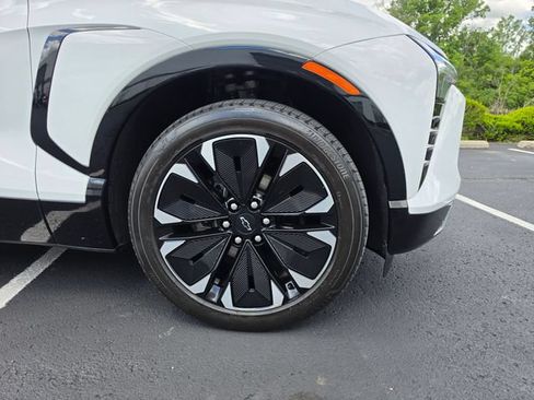 Used 2024 Chevrolet Blazer EV RS AWD/4WD image 4