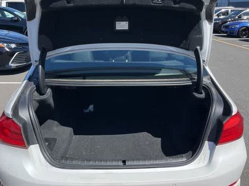 Used 2018 BMW 530i xDrive AWD/4WD image 24