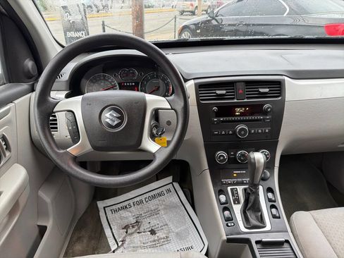 Used 2008 Suzuki XL7 AWD w/ 3rd Row image 24