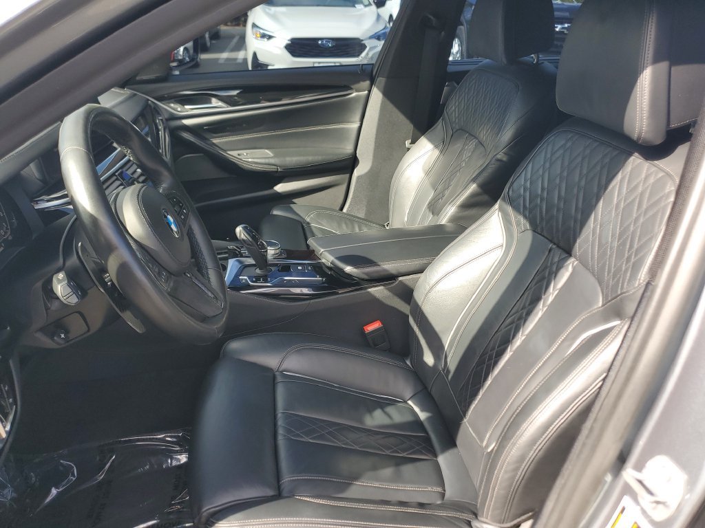 Used 2020 BMW M550i xDrive w/ Dynamic Handling Package AWD/4WD image 17