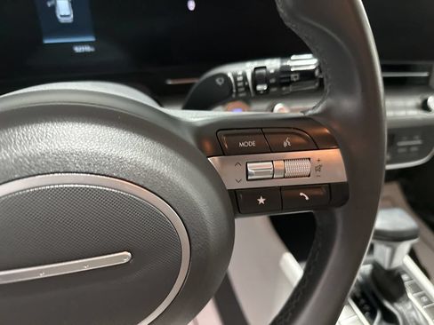 Used 2024 Hyundai Kona SEL FWD image 17