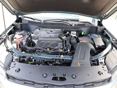 New 2026 Chevrolet Trax LT w/ LT Convenience Package FWD image 37