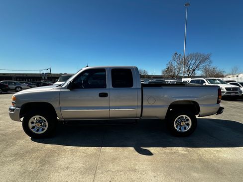 Used 2004 GMC Sierra 1500 SLE w/ Safe And Sound Package image 2