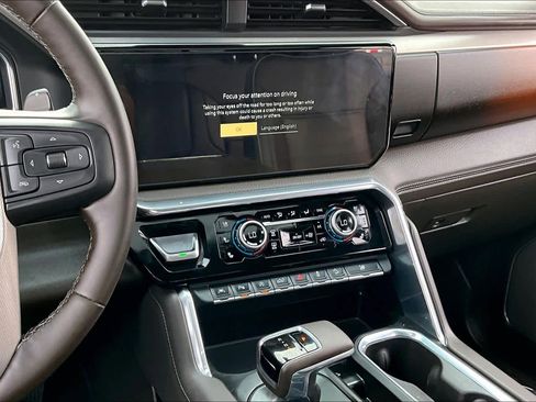 Used 2024 GMC Sierra 1500 Denali w/ Technology Package image 7