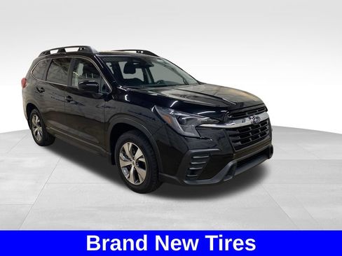 Certified 2024 Subaru Ascent Premium w/ Convenience Package AWD/4WD image 5