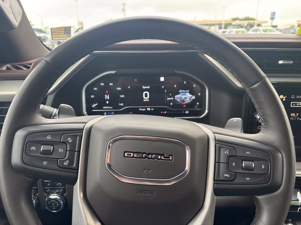 Used 2023 GMC Sierra 1500 Denali w/ Technology Package AWD/4WD image 13