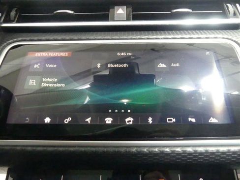 Used 2018 Land Rover Range Rover Velar S image 36