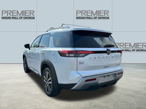 New 2025 Nissan Pathfinder Platinum image 7