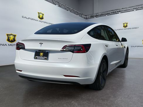 Used 2022 Tesla Model 3 Long Range AWD/4WD image 5