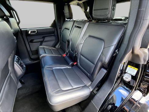 Used 2025 Ford Bronco Outer Banks AWD/4WD image 26