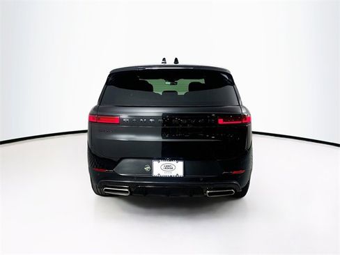 Used 2025 Land Rover Range Rover Sport SE image 30