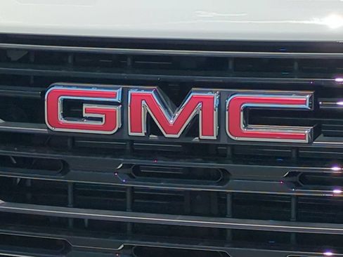 New 2026 GMC Sierra 1500 Elevation w/ Preferred Package AWD/4WD image 29
