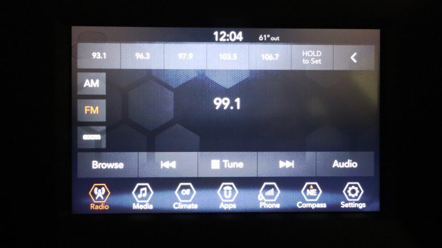 Used 2018 Jeep Compass Latitude w/ Popular Equipment Group AWD/4WD image 14