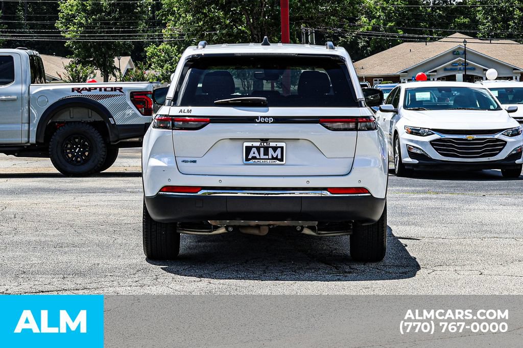 Used 2024 Jeep Grand Cherokee Limited 4xe AWD/4WD image 11