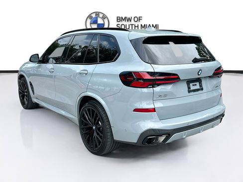Certified 2024 BMW X5 sDrive40i w/ M Sport Package RWD image 5