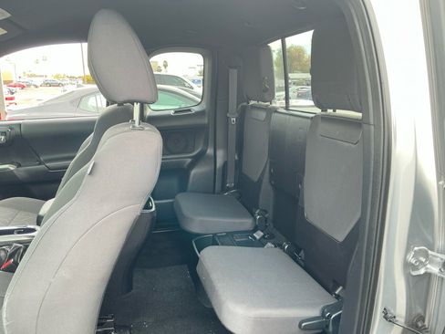 Certified 2017 Toyota Tacoma TRD Sport w/ Tow Package image 17