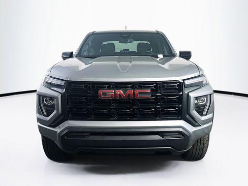 Used 2024 GMC Canyon Elevation RWD image 2