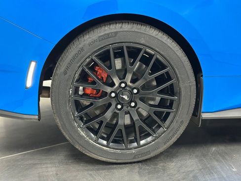 Used 2024 Ford Mustang GT RWD image 23