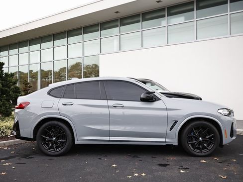 Used 2022 BMW X4 M40i w/ Premium Package image 4