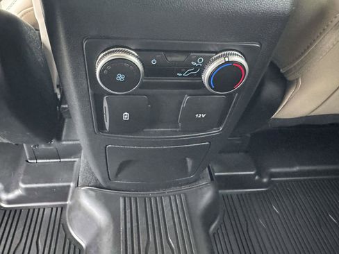 Used 2022 Ford Explorer XLT w/ Equipment Group 202A image 35