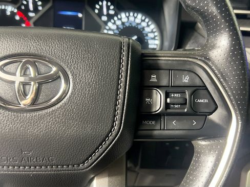 Used 2025 Toyota Tundra SR5 w/ SR5 Convenience Package AWD/4WD image 19