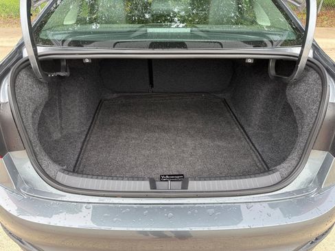 Certified 2024 Volkswagen Jetta SE FWD image 30