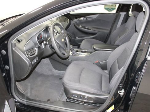 Used 2024 Chevrolet Malibu LT image 19