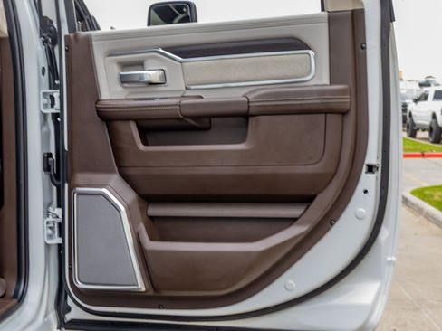 Used 2025 RAM 3500 Laramie image 40