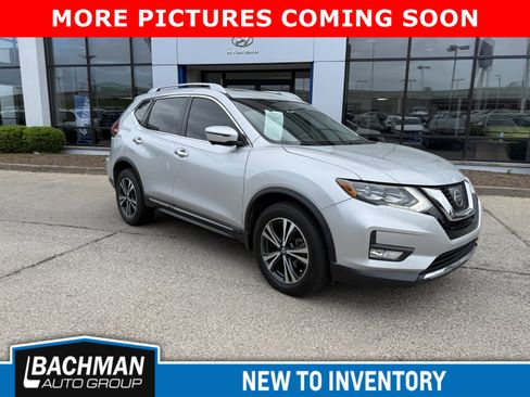 Used 2017 Nissan Rogue SL w/ SL Premium Package image 1