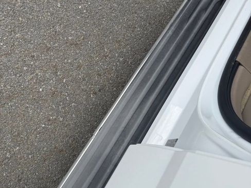 Used 2015 GMC Yukon SLT w/ HD Trailering Package image 13