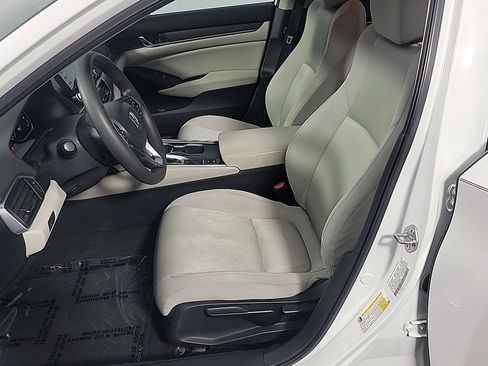Certified 2018 Honda Accord LX image 18
