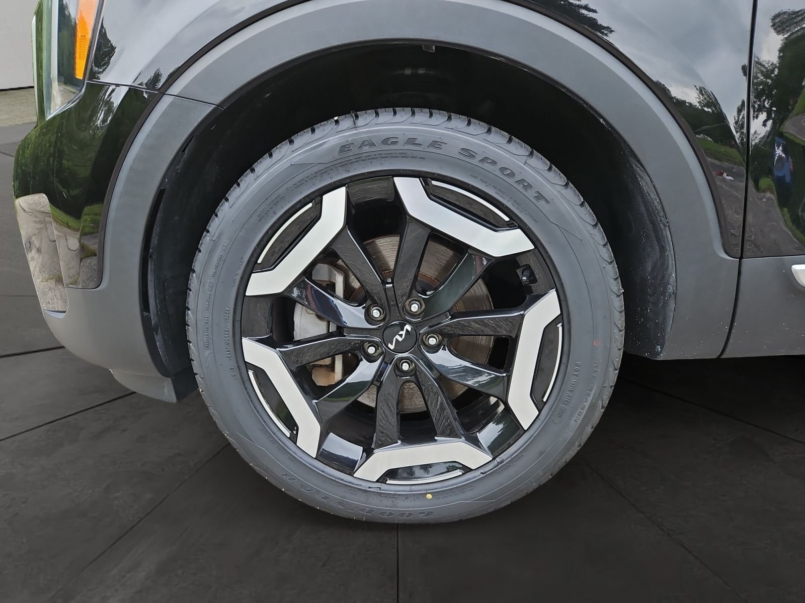 Used 2023 Kia Telluride S FWD image 14
