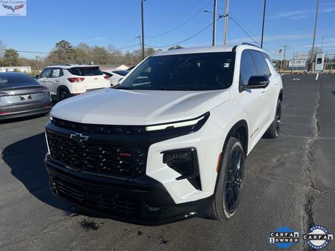 Certified 2026 Chevrolet Traverse RS w/ LPO, Floor Liner Package image 1