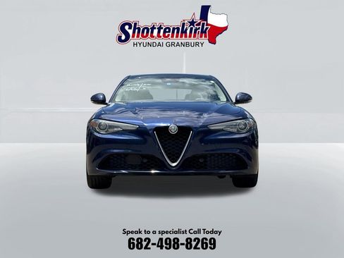 Used 2018 Alfa Romeo Giulia Ti w/ Quick Order Package 22X Lusso AWD/4WD image 2
