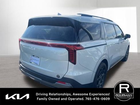 Used 2025 Kia Carnival SX Prestige FWD image 4
