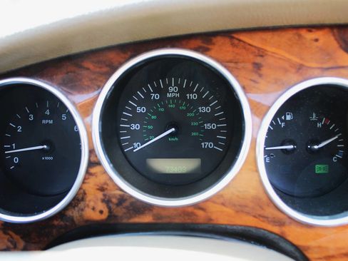 Used 2005 Jaguar XK8 XK8 2dr Convertible image 19