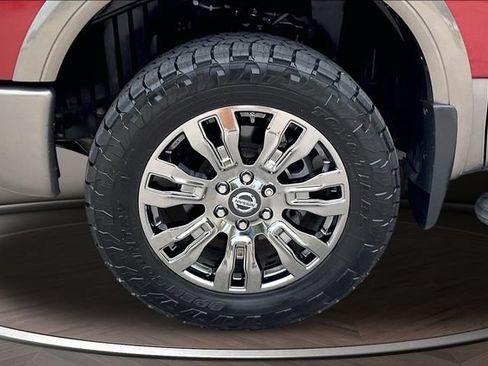Used 2017 Nissan Titan Platinum Reserve AWD/4WD image 9