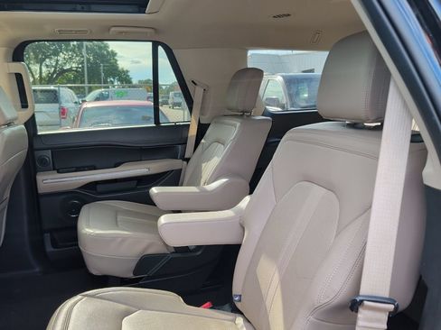 Used 2024 Ford Expedition Limited RWD image 7