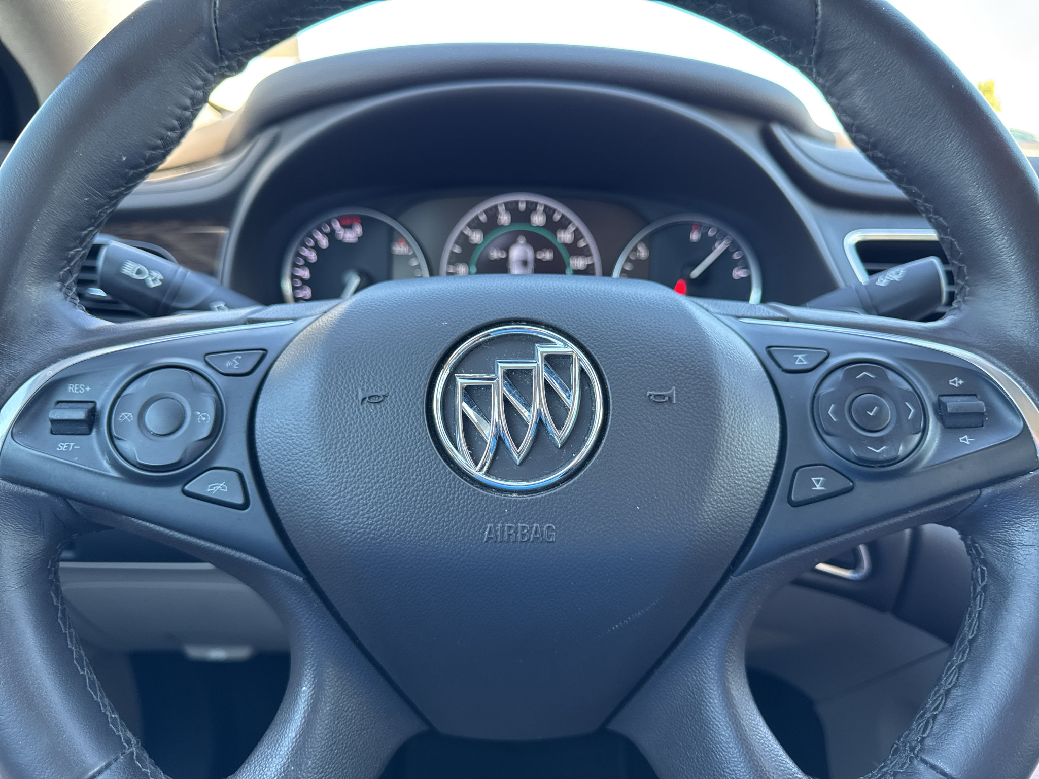 Used 2018 Buick LaCrosse Essence w/ Sun and Shade Package FWD image 15